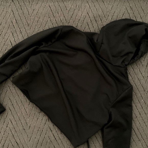 Black Pullover Crop Top Flawless Small - Picture 5 of 5